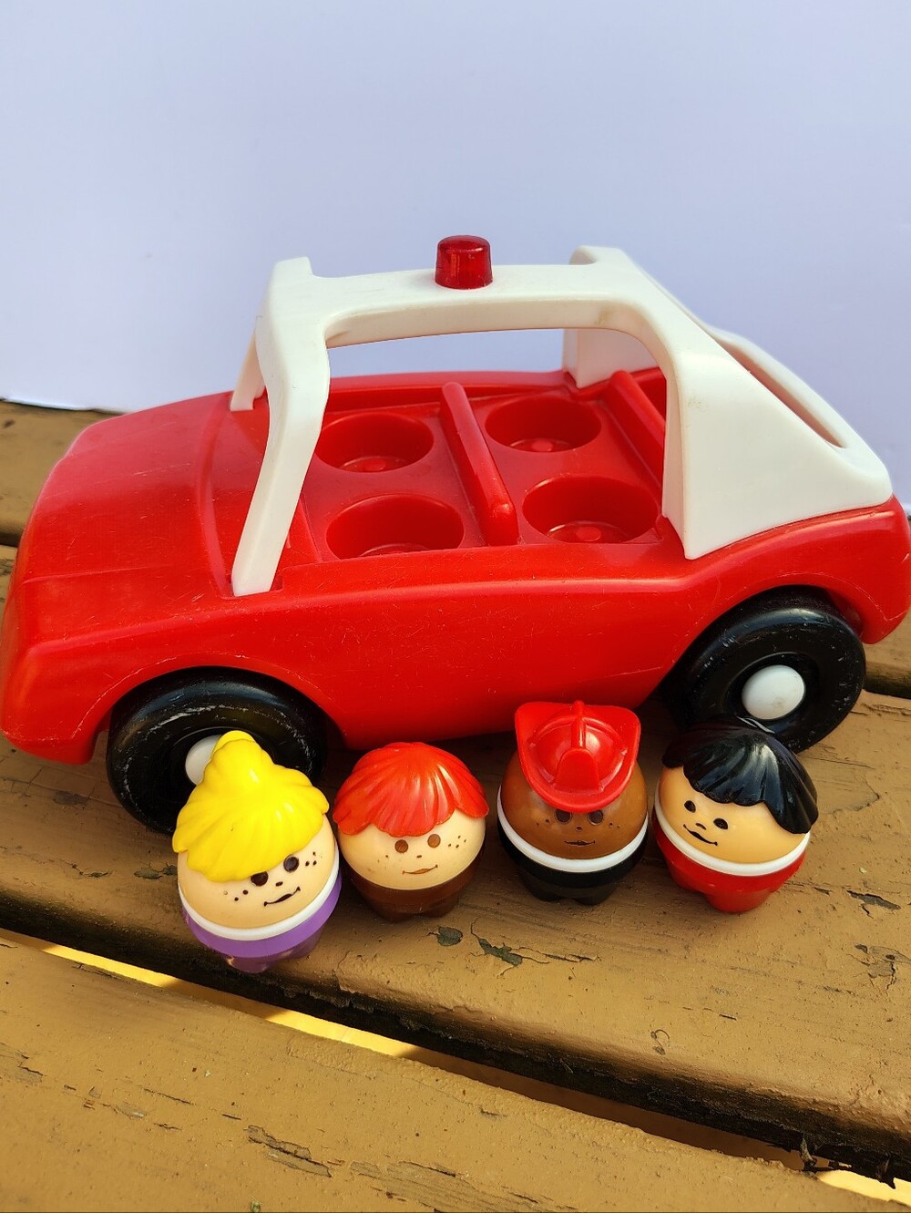 RARE Vtg 1980s Little Tikes Toddle Tots Rescue Fire Chief Car Fireman 3 Helpers